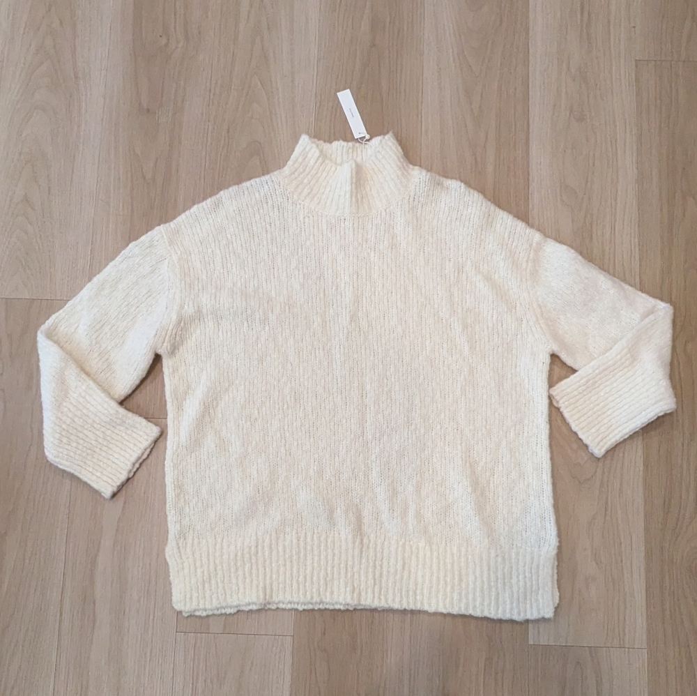 Vince NWT Wool Blend White Sweater Size Xl